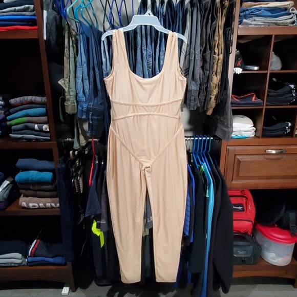 Deliano Miami 🌴 Body Suit full length Flesh Color Size XL 👌 L👀K 🌴 STRETCHY - Picture 10 of 11